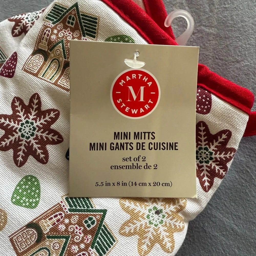Martha Stewart Gingerbread and Snowflake Festive Mini Mitts